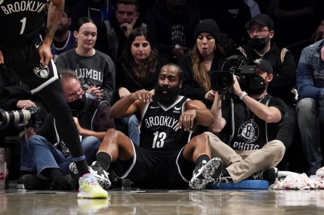 1635246466910034838.jpg james-harden-says-he-is-for-sure-the-poster-boy-of-nbas-new-rule-change.jpg